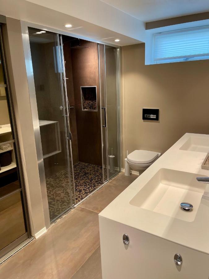 Luxury Apartement Close To City Centre With Free Parking Тромсьо Екстериор снимка